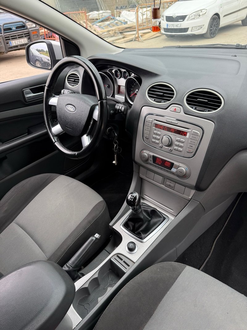 Ford Focus 2008, foto 11