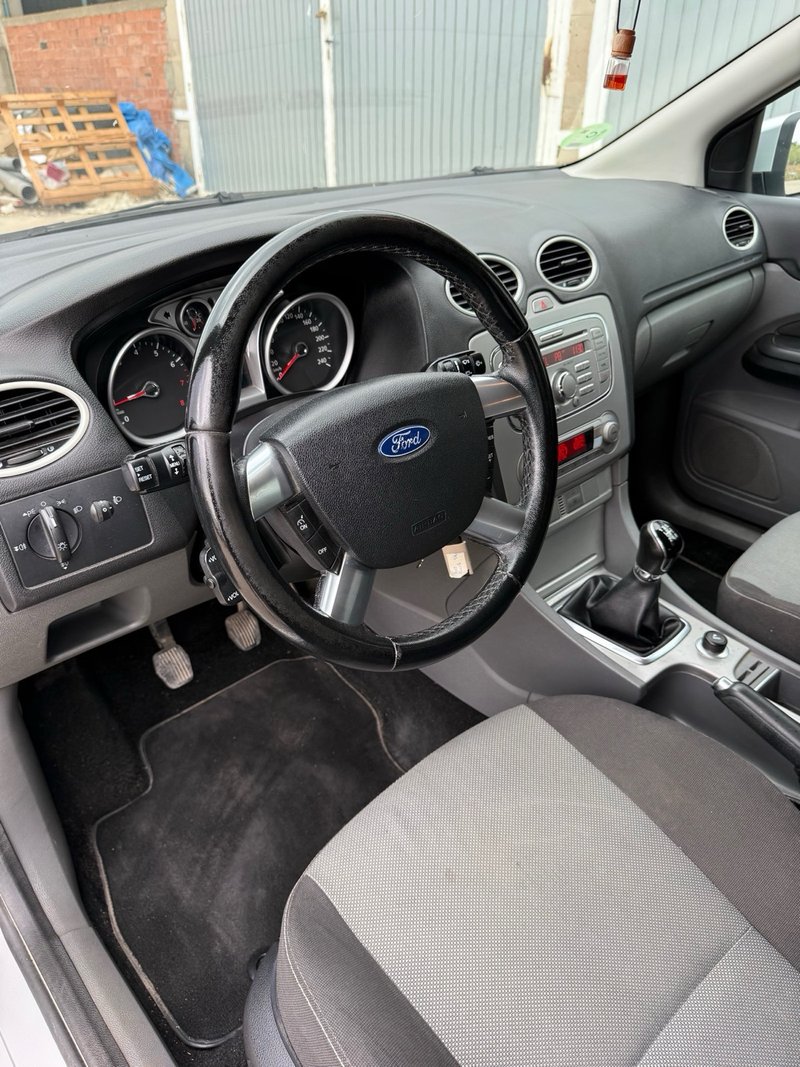 Ford Focus 2008, foto 13