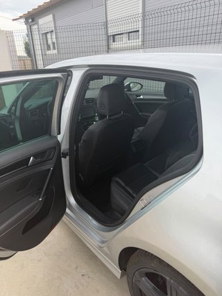 Volkswagen Golf R300