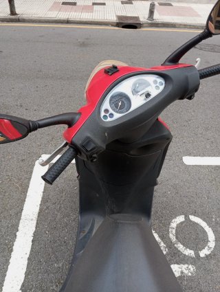 Scooter 50cc Roja