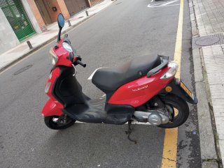 Scooter 50cc Roja