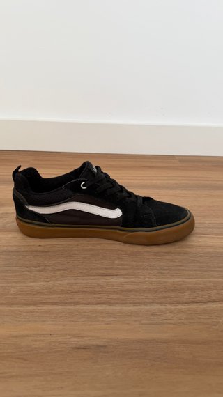 Zapatillas Vans Negras y Marrones