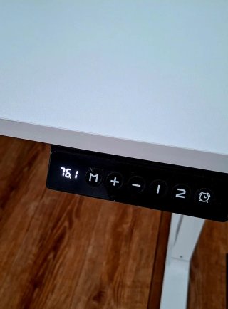 Escritorio Elevable Eléctrico y Silla Ergonómica
