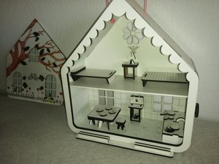 Casa de juegos de madera mdf Con todo detalle.