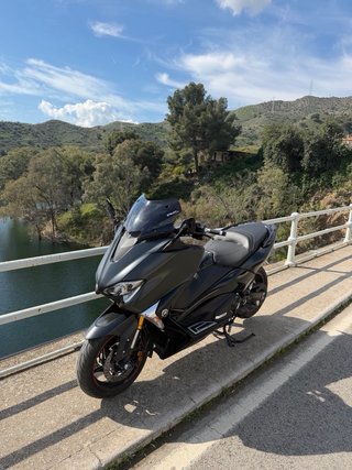 Yamaha Tmax 530 DX 2018 Negra