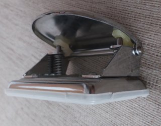 Perforadora de papel Petrus 52