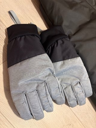 Ropa nieve niño 6-7 años Gorro, guantes y pantalon