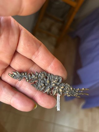 Broche Art Nouveau floral latón 1900