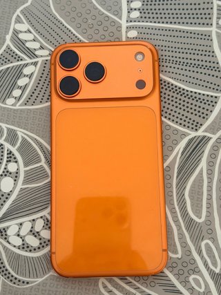 iPhone 17 Pro Max Arancione