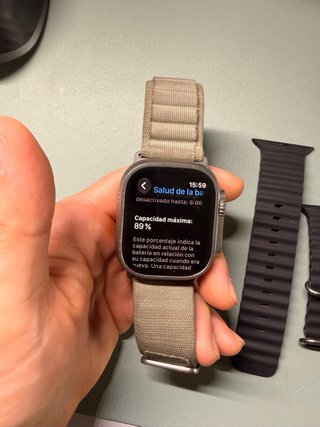 Apple Watch Ultra 2 con correas