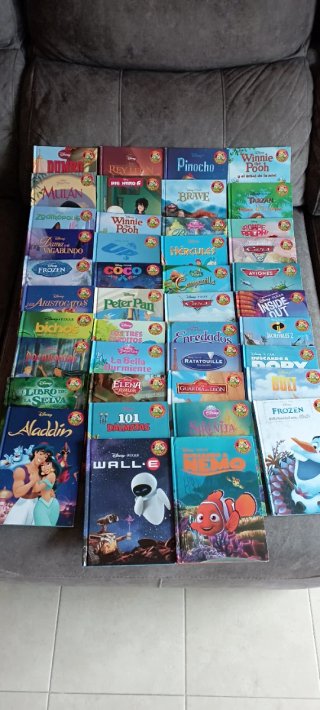 Lote de 42 libros Disney