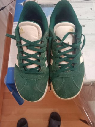 Zapatillas adidas Verdes y Blancas