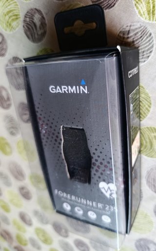 Caja Garmin Forerunner 235