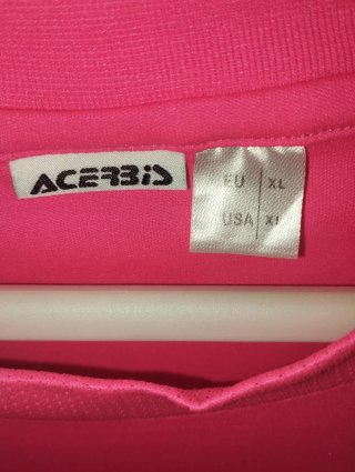 Camiseta Deportiva Rosa Número 17