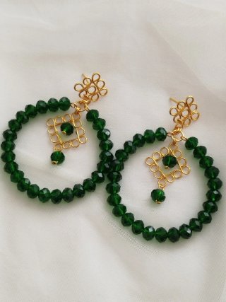 Pendientes Flamenca con cuentas de cristal verde