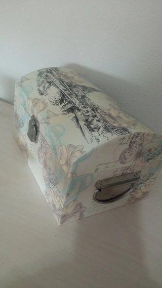 Caja organizadora decorada