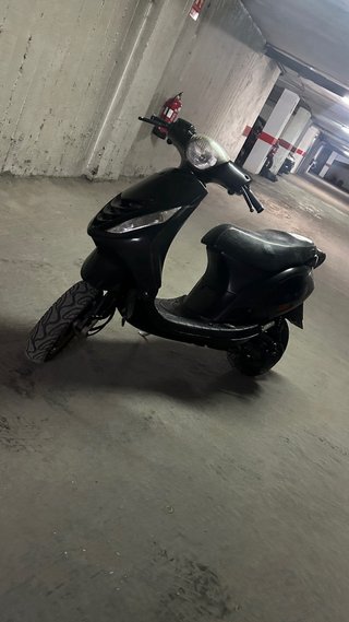 Piaggio Zip SP Negra
