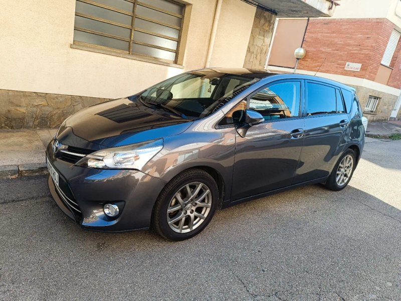 Toyota Corolla Verso 2013