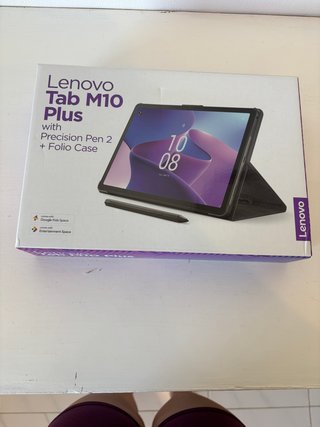 Lenovo Tab M10 Plus + Lápiz + 2 Fundas + Protector