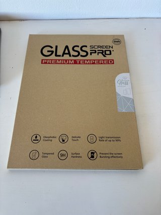 Lenovo Tab M10 Plus + Lápiz + 2 Fundas + Protector