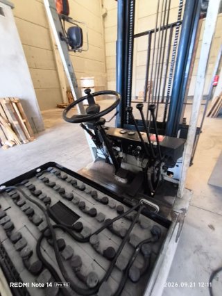 Carretilla elevadora eléctrica Komatsu 1.5 tn