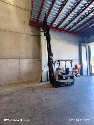 Carretilla elevadora eléctrica Komatsu 1.5 tn