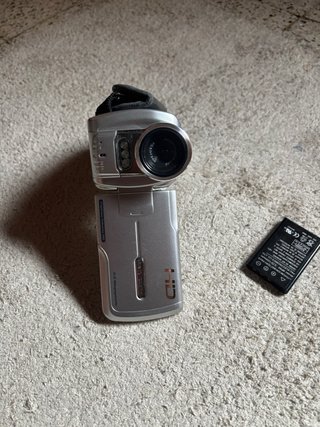Videocámara FlipBox HD con funda