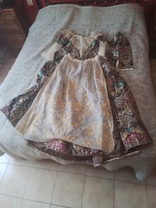 Traje de Fallera XXL/XL Marrón y Dorado