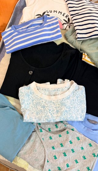 Lote de 13 Camisetas Mujer y Niña