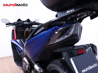KYMCO AK 550
