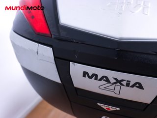 KYMCO AK 550