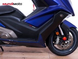 KYMCO AK 550