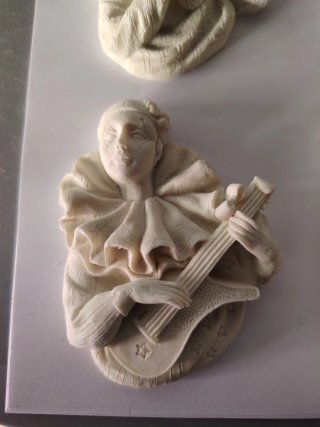 Set de 2 Miniaturas de Arlequines Musicales