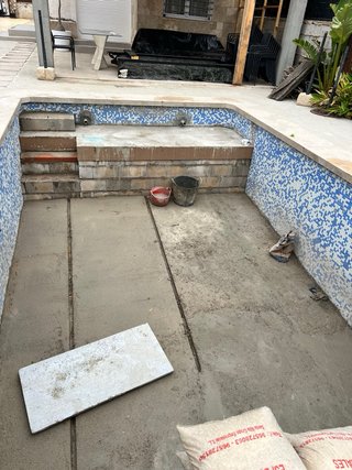 Albañil oficial