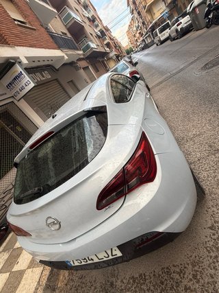 Opel Astra 2013