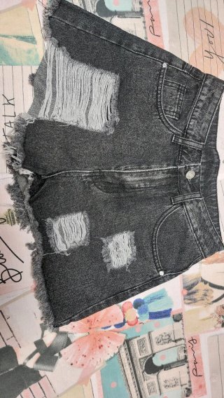 Pantalón vaquero corto negro