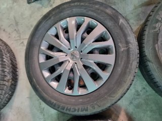 2 Llantas Peugeot 16 pulgadas