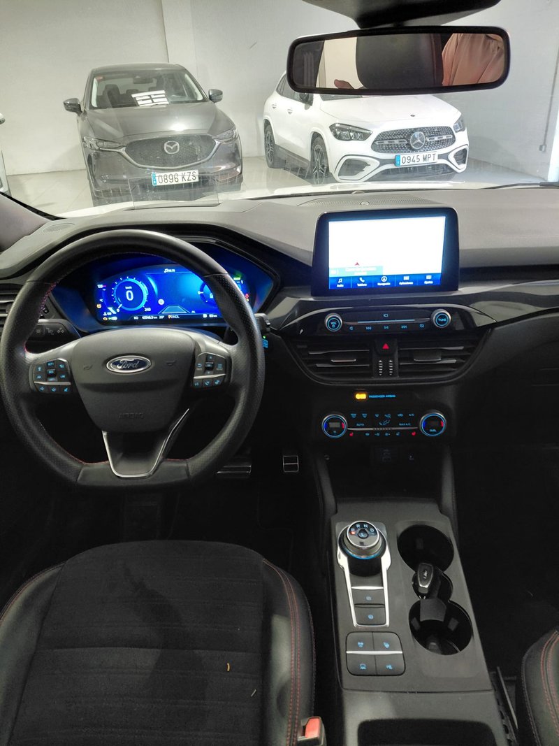 Ford Kuga 2022, foto 9