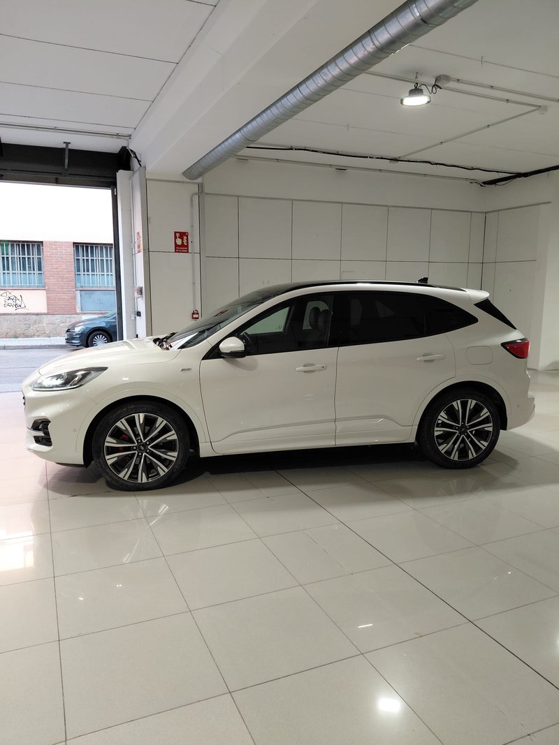 Ford Kuga 2022, foto 2