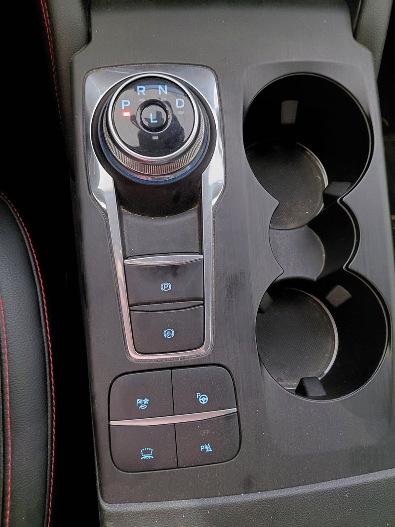 Ford Kuga 2022, foto 22