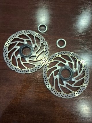 2 Discos de Freno Shimano RT30 180mm