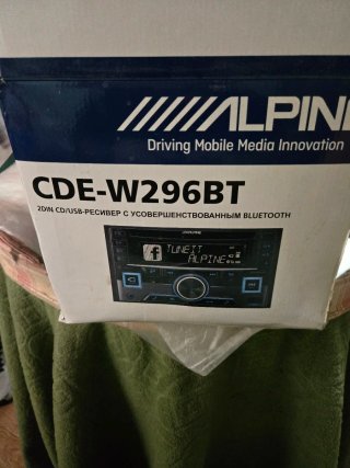 Alpine CDE-W296BT Autorradio 2Din