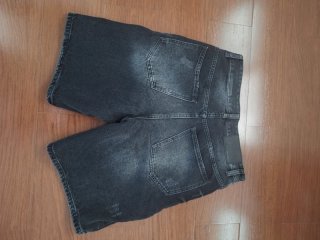 Bermuda Vaquera Negra Pull&Bear Talla S