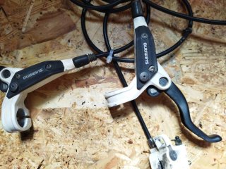 Frenos Hidráulicos Shimano Delantero y Trasero