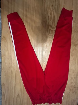 Pantalón de chándal Adidas rojo