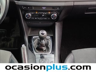 Mazda Mazda 3 2.0 GE Sedan Luxury MT 88 kW (120 CV)