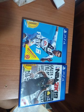 2 Giochi PS4: FIFA 19 e NBA 2K19
