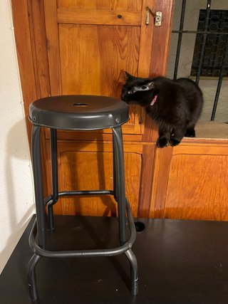 Taburete Alto IKEA de Metal Negro