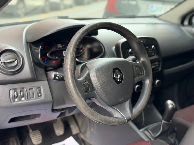 Renault Clio 2016, foto 11