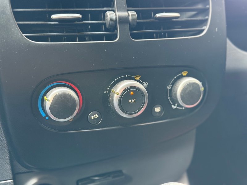 Renault Clio 2016, foto 15